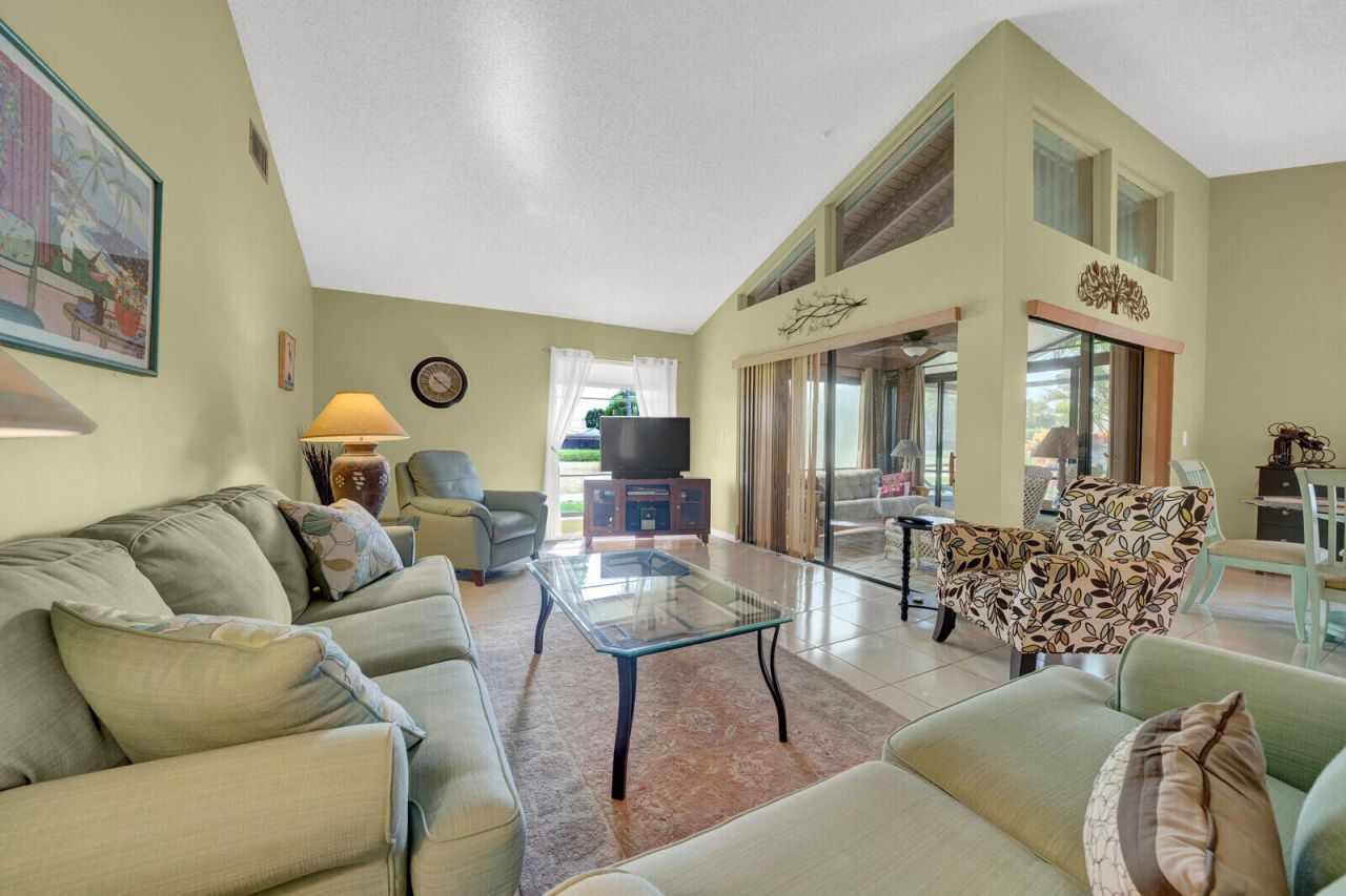 5569 Lakeview Mews Drive, Boynton Beach, FL 33437 Photo