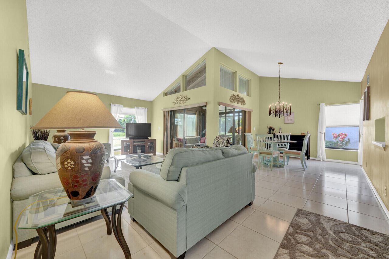 5569 Lakeview Mews Drive, Boynton Beach, FL 33437 Photo