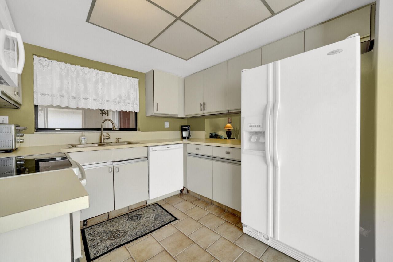 5569 Lakeview Mews Drive, Boynton Beach, FL 33437 Photo