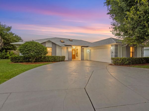 5400 NW Emblem Street, Port St. Lucie, FL 34983