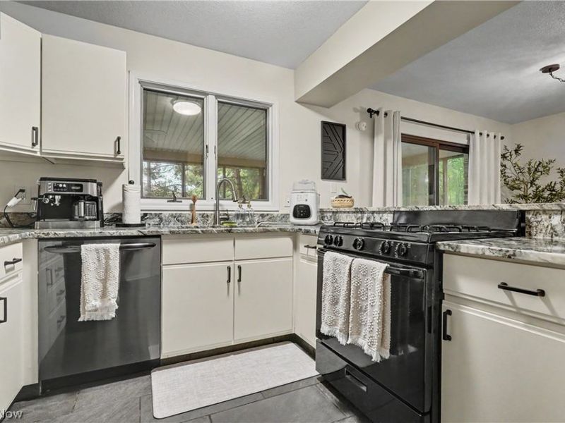 1260 Boardman Canfield Road, Unit 6, Boardman, OH 44512 Photo 14