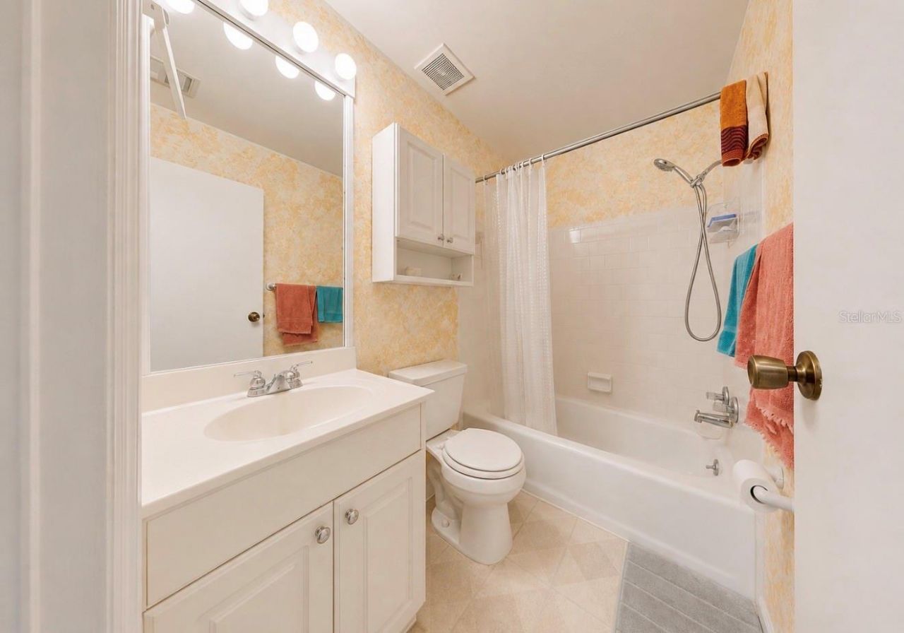 2336 Java Plum Avenue, Sarasota, FL 34232 Photo