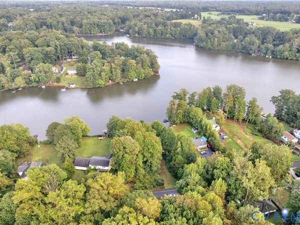 6302 Lakeside Drive, Quinton, VA 23141