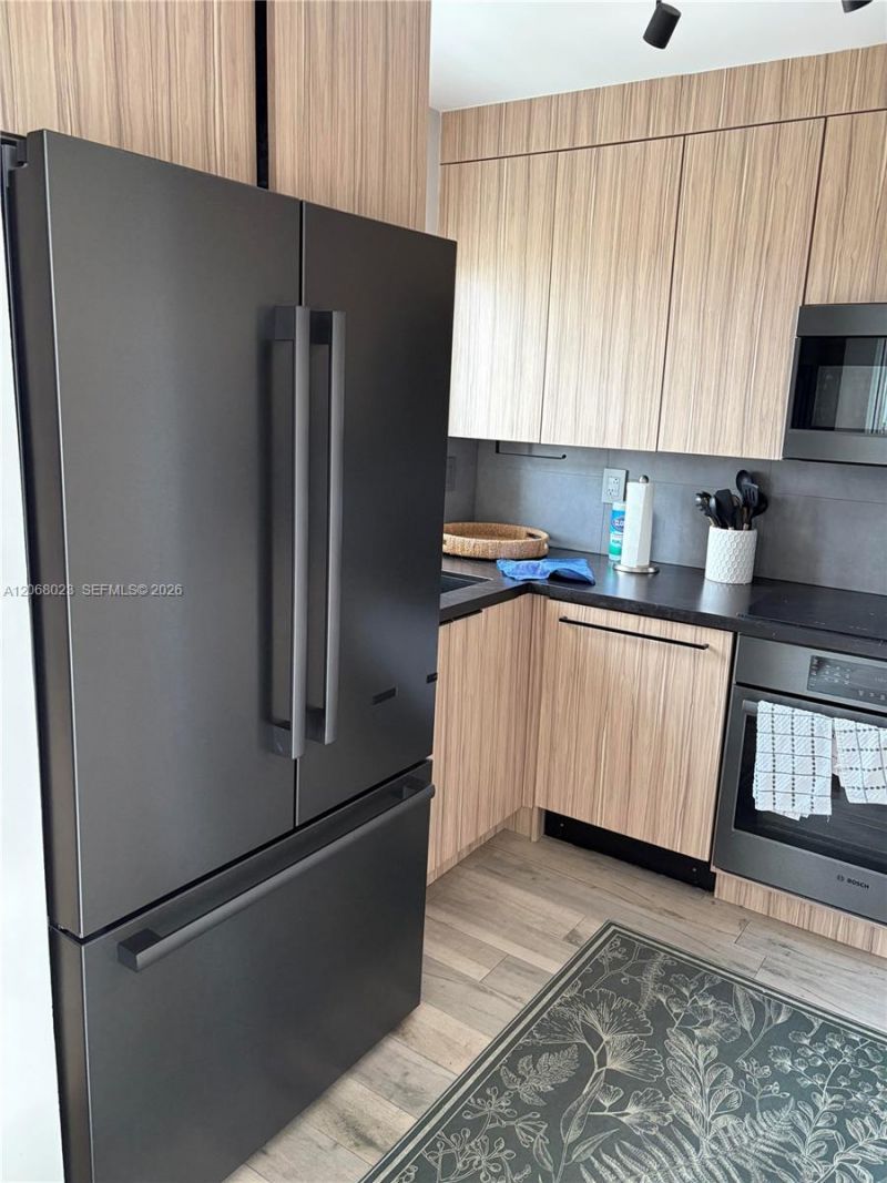 5900 Collins Ave, Unit 702, Miami Beach, FL 33140 Photo