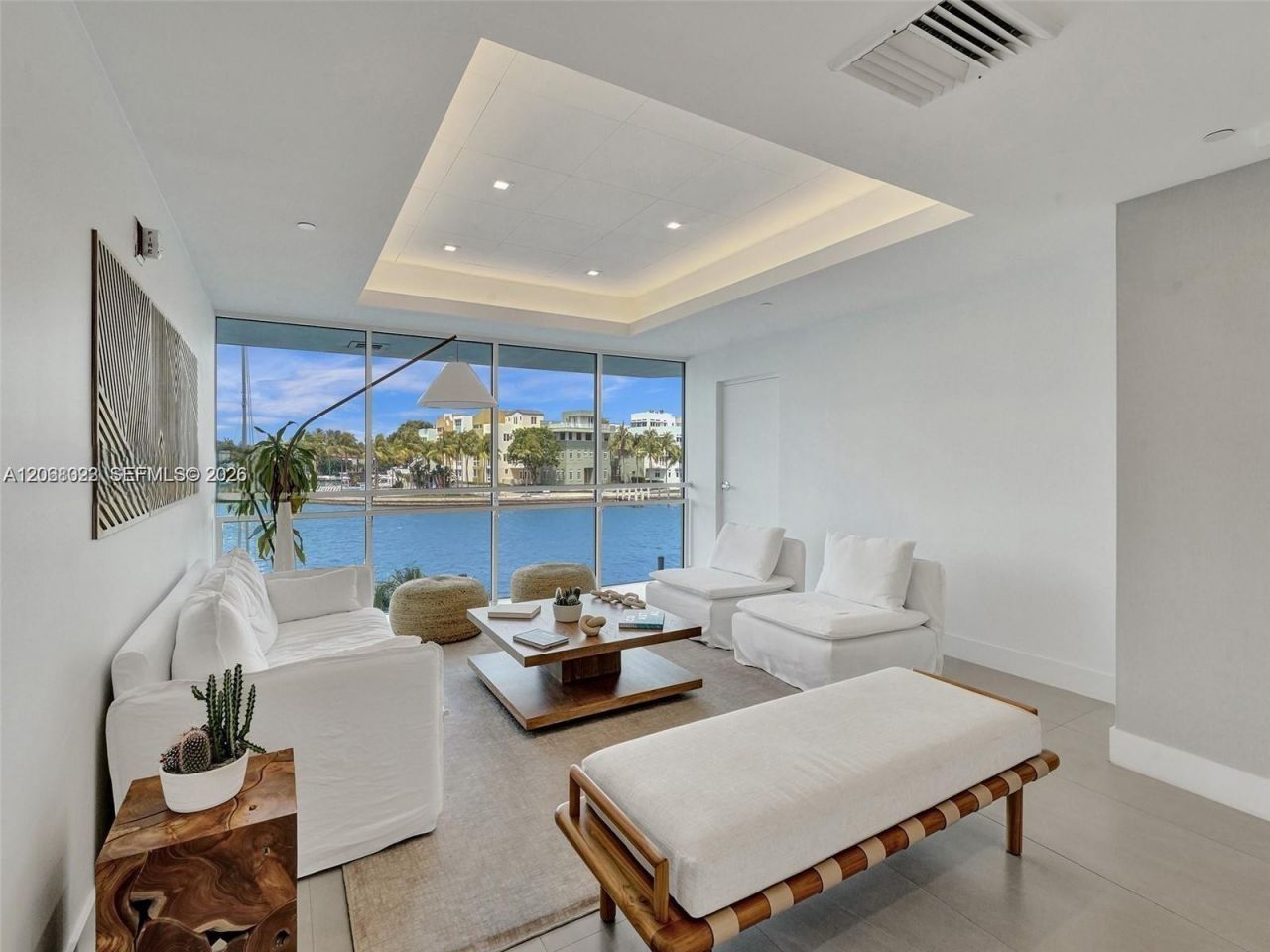 5900 Collins Ave, Unit 702, Miami Beach, FL 33140 Photo