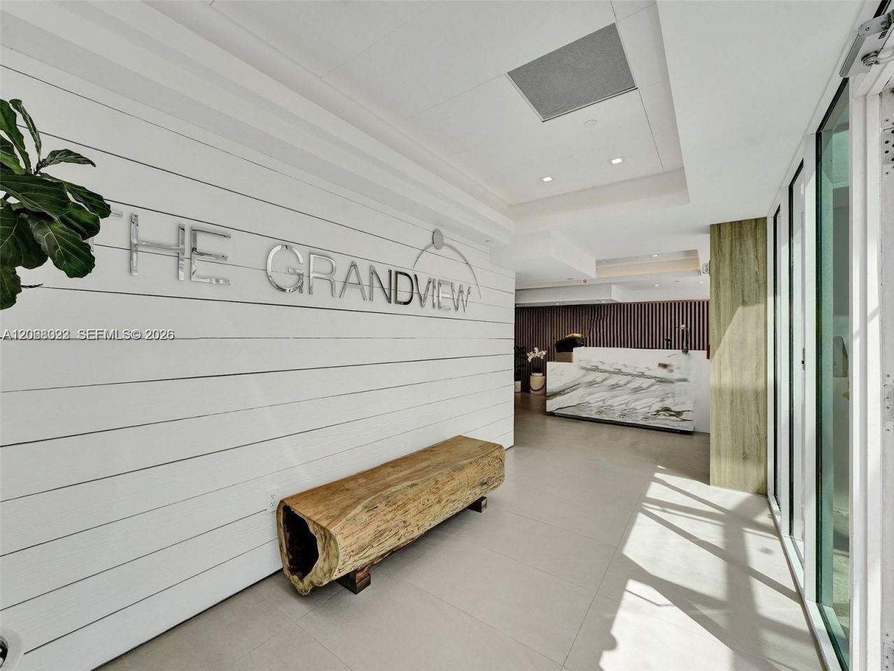 5900 Collins Ave, Unit 702, Miami Beach, FL 33140 Photo