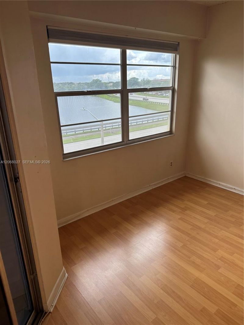 1000 SW 128th Ter, Unit 414V, Pembroke Pines, FL 33027 Photo