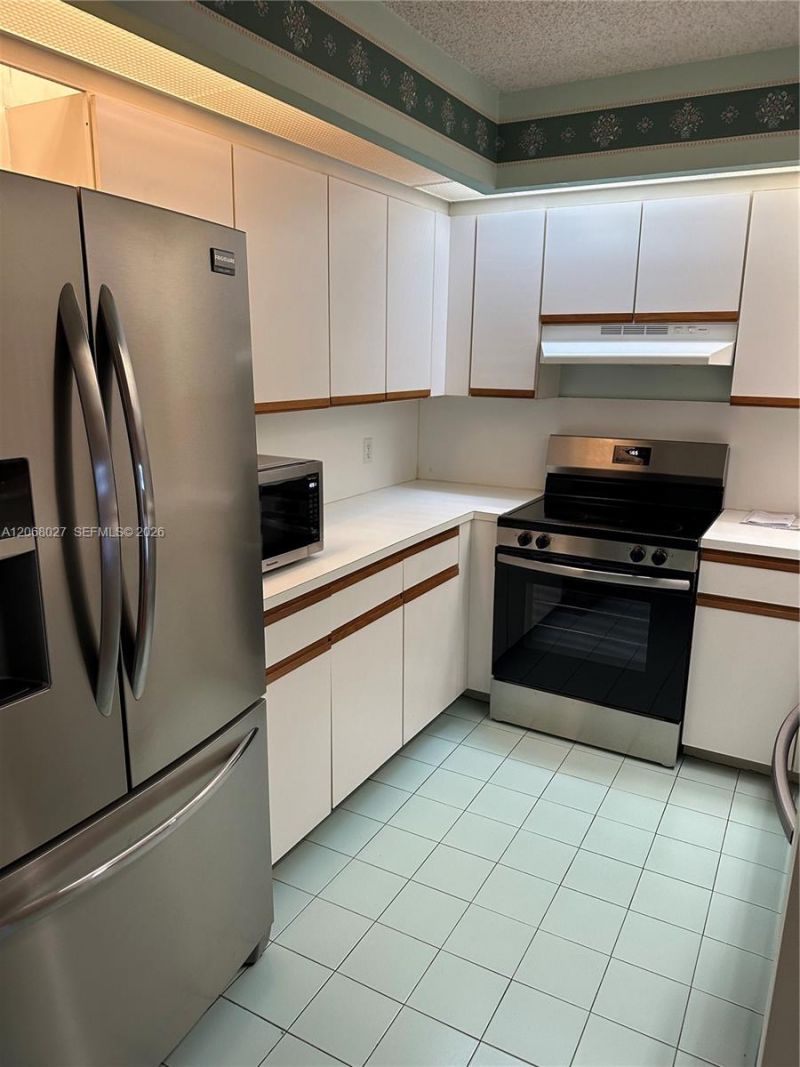 1000 SW 128th Ter, Unit 414V, Pembroke Pines, FL 33027 Photo