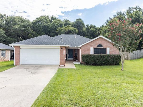 1053 Brownfield Rd, Pensacola, FL 32526