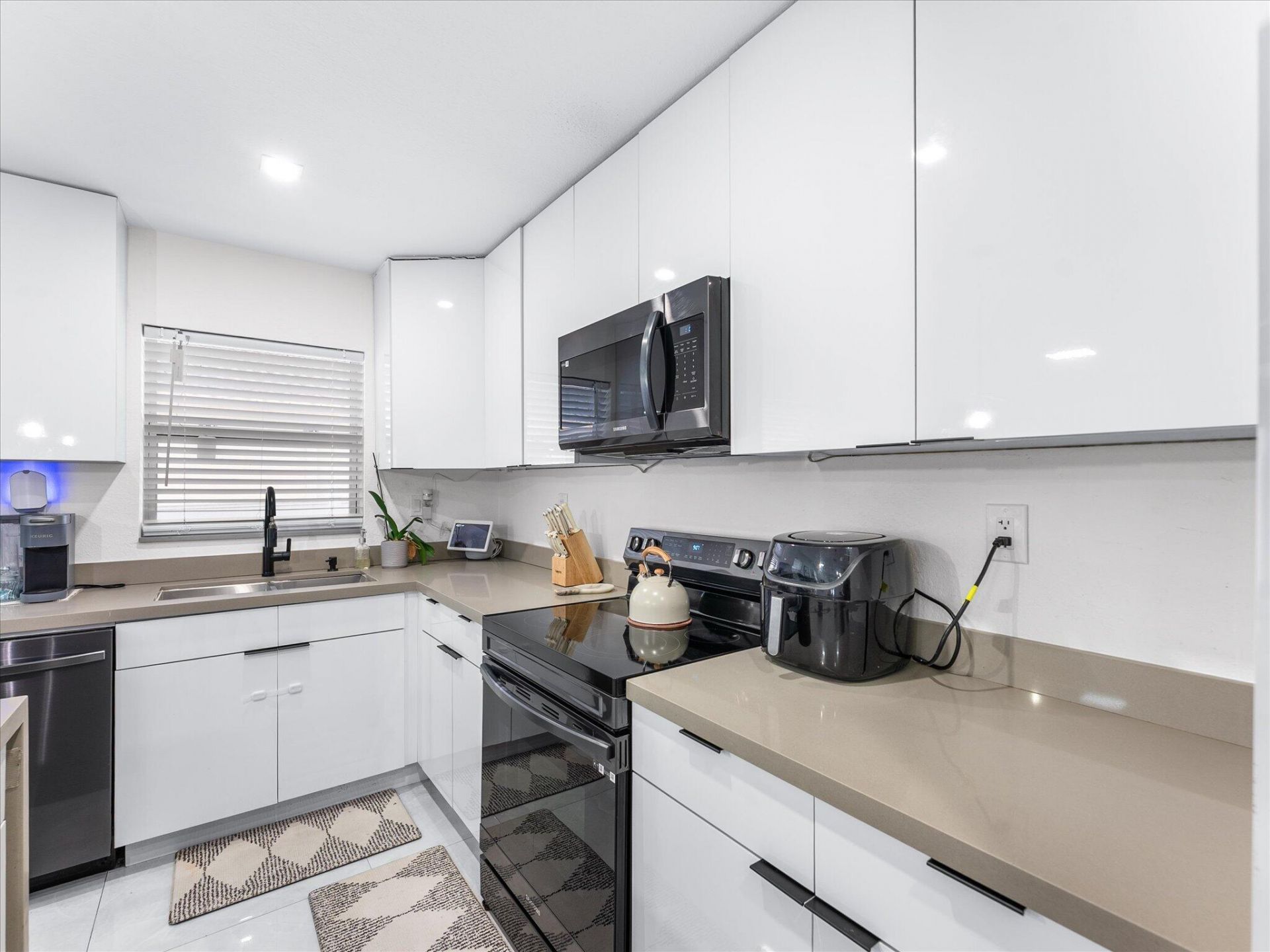 2848 NW 9th Place, Fort Lauderdale, FL 33311 Photo