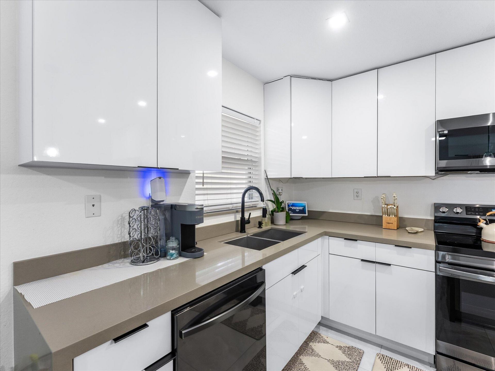 2848 NW 9th Place, Fort Lauderdale, FL 33311 Photo