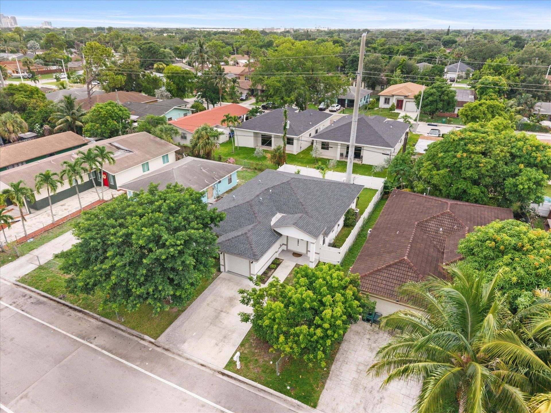 2848 NW 9th Place, Fort Lauderdale, FL 33311 Photo
