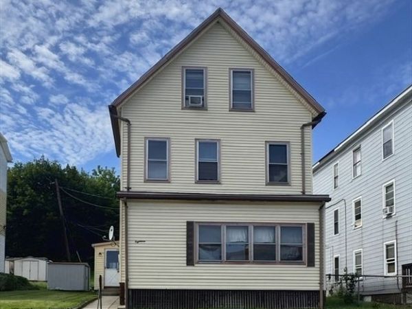 18 Maxwell St, Unit 2, Worcester, MA 01607