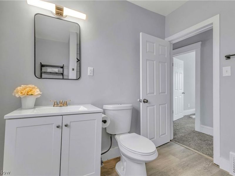 17011 Puritas Avenue , Cleveland, OH 44135 Photo 18