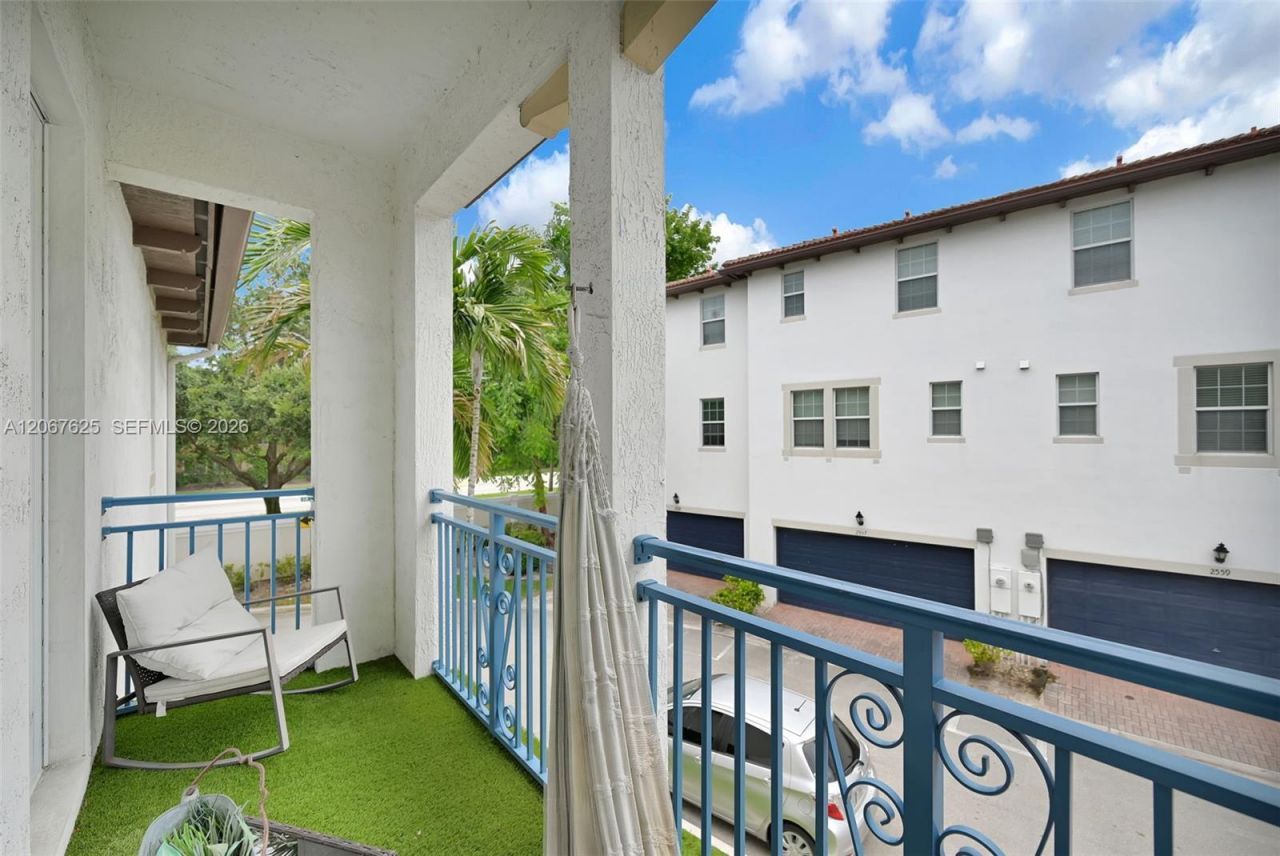 11940 SW 25th Ct, Unit 2, Miramar, FL 33025 Photo