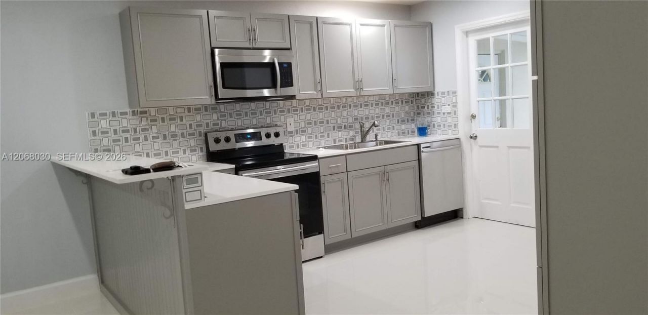 980 Oleander Rd , Key Largo, FL 33037 Photo