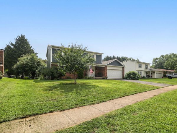 266 Little Fawn Drive , Newark, OH 43055