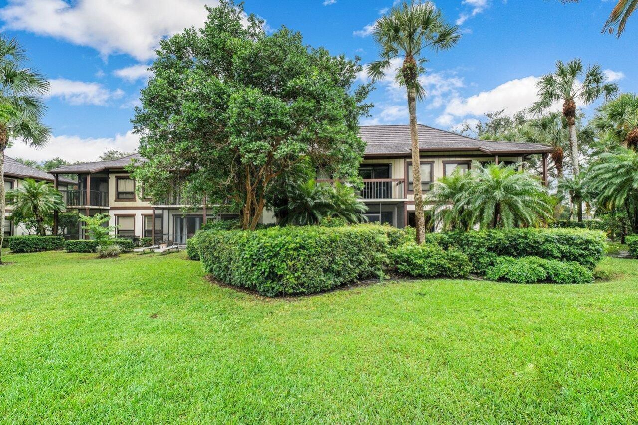 13334 Polo Club Road, Unit 208, Wellington, FL 33414 Photo