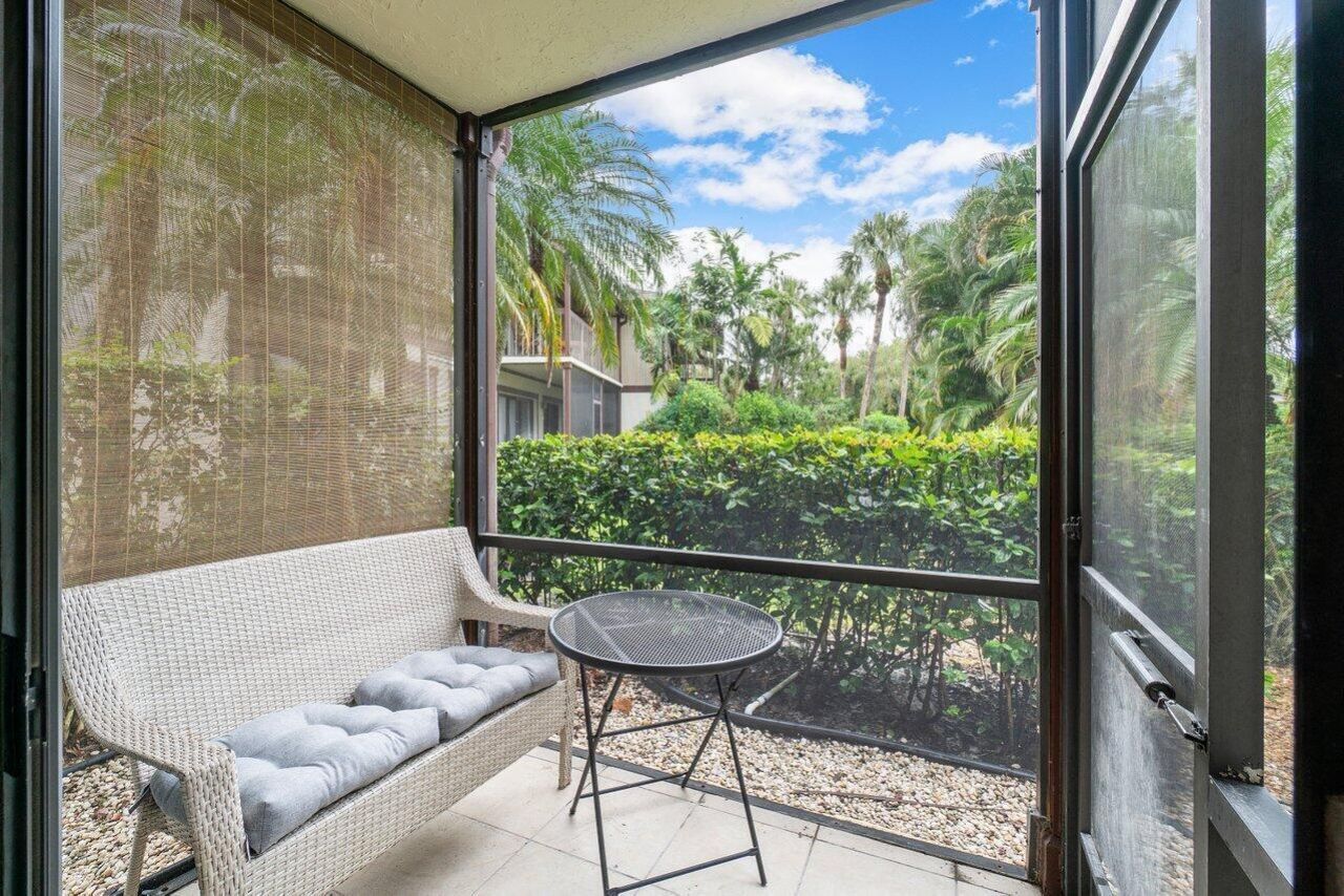 13334 Polo Club Road, Unit 208, Wellington, FL 33414 Photo