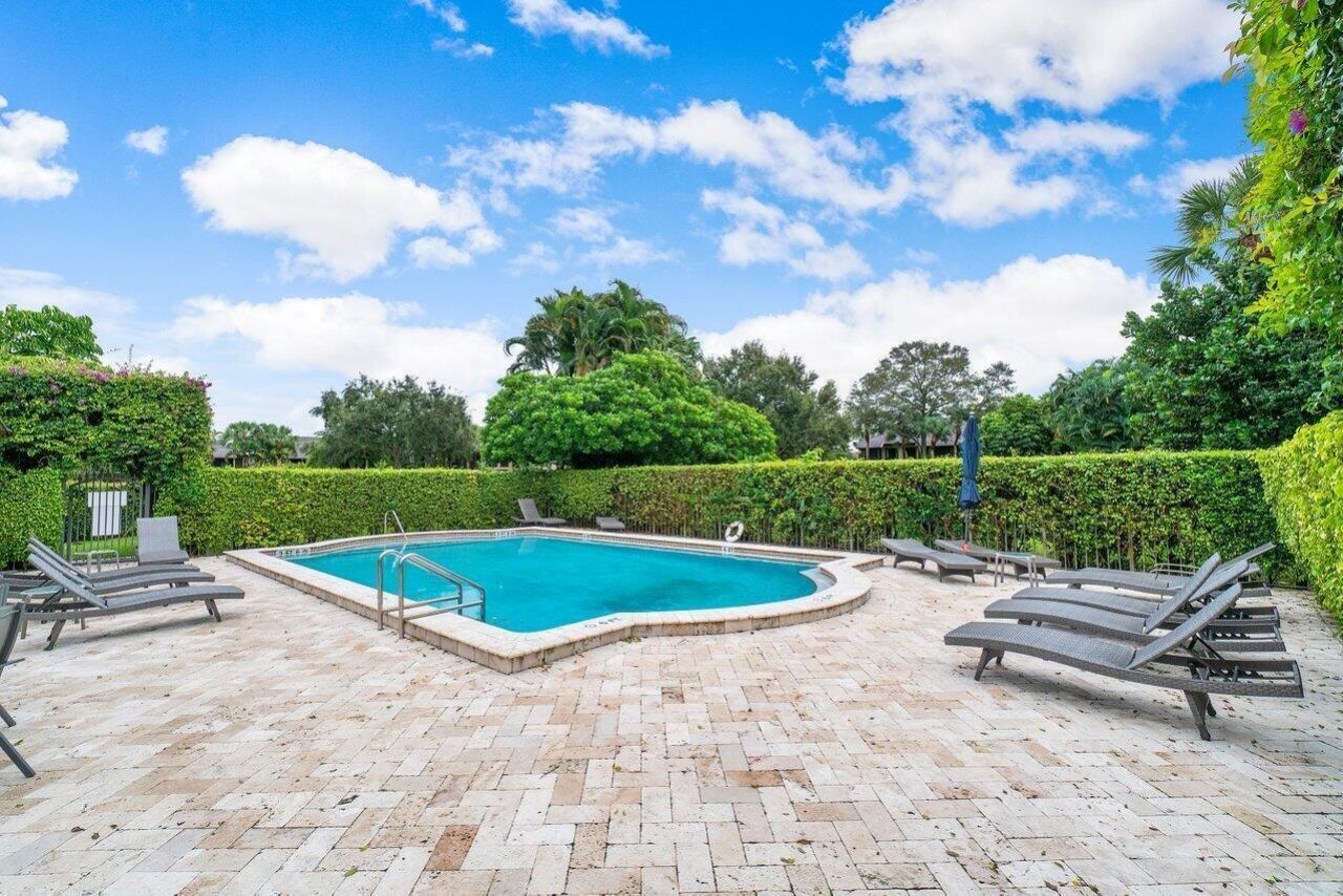 13334 Polo Club Road, Unit 208, Wellington, FL 33414 Photo