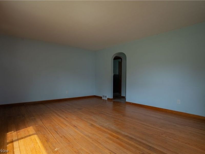 220 Willow Avenue NE, Massillon, OH 44646 Photo 4