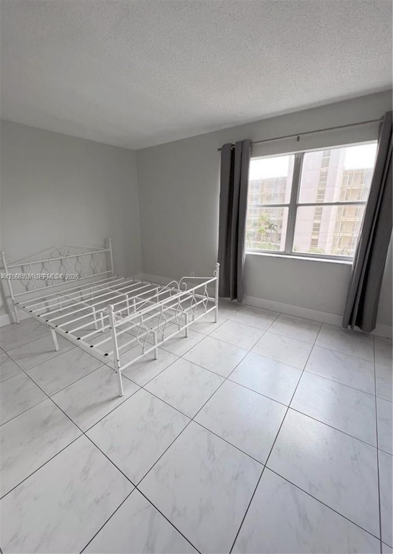 401 Golden Isles Dr, Unit 503, Hallandale Beach, FL 33009 Photo