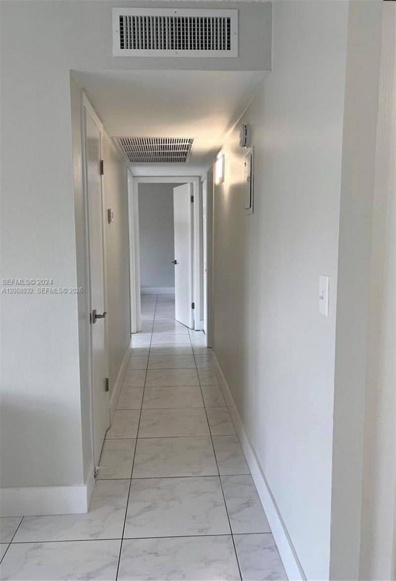 401 Golden Isles Dr, Unit 503, Hallandale Beach, FL 33009 Photo