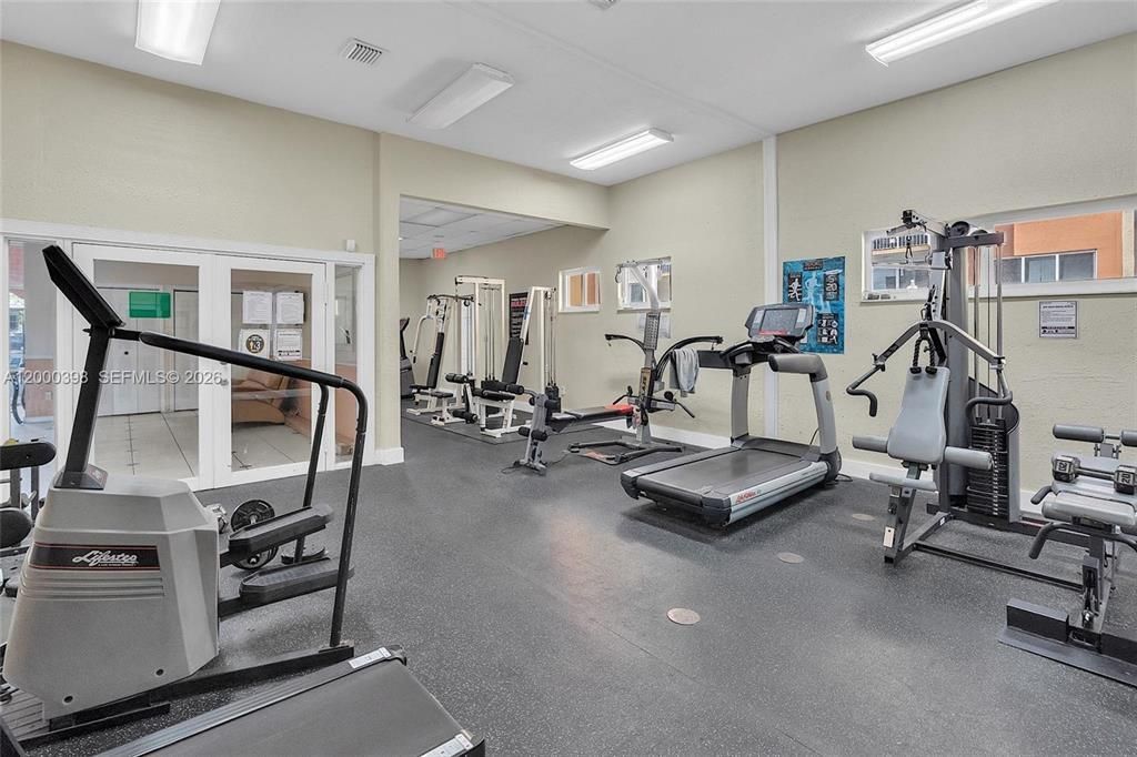 6980 NW 186th Street, Unit 3-523A, Hialeah, FL 33015 Photo