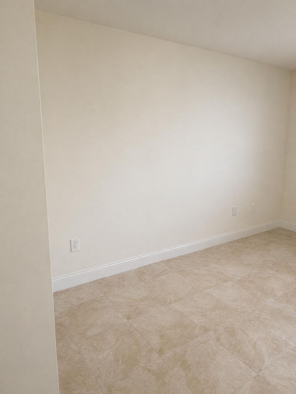 6980 NW 186th Street, Unit 3-523A, Hialeah, FL 33015 Photo