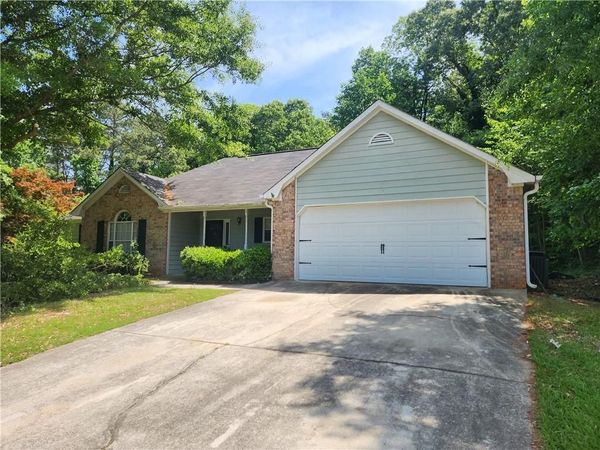 482 Grove Hill Drive , Stockbridge, GA 30281