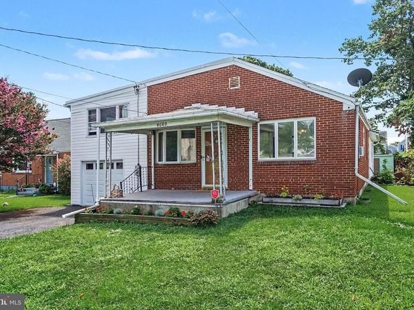 4609 MARBLEHEAD STREET, HARRISBURG, PA 17109