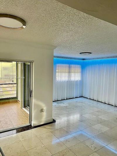 11183 NW 7th St, Unit 204-20, Miami, FL 33172 Photo