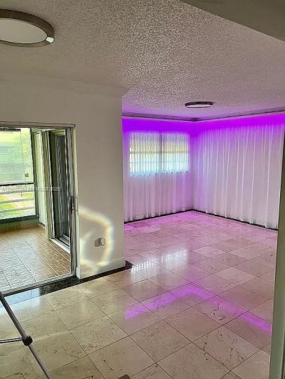 11183 NW 7th St, Unit 204-20, Miami, FL 33172 Photo
