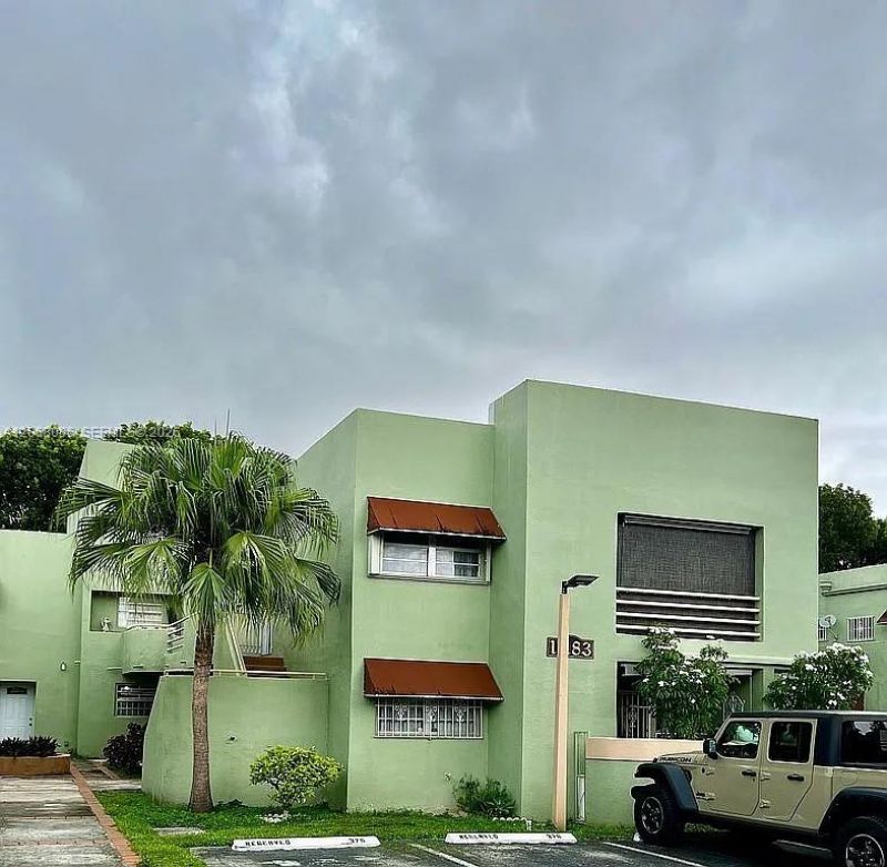 11183 NW 7th St, Unit 204-20, Miami, FL 33172 Photo