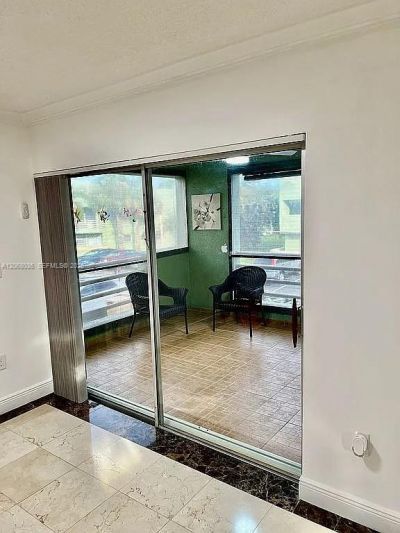 11183 NW 7th St, Unit 204-20, Miami, FL 33172 Photo