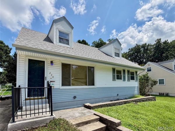 220 S Lafayette Street , Florissant, MO 63031