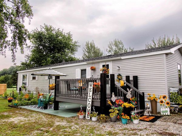 15811 W 200 North Road, Medaryville, IN 47957
