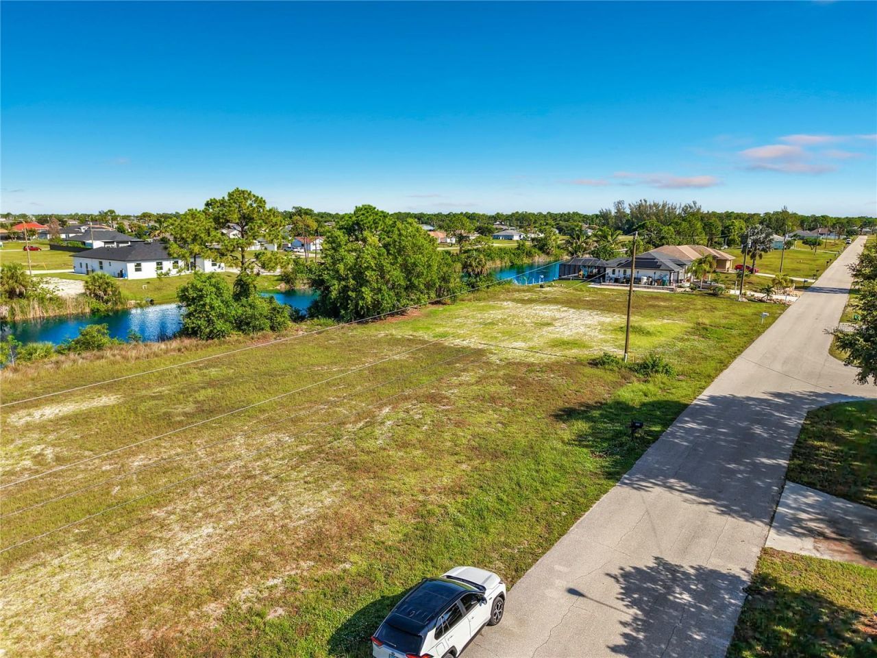2830 NE 6th Avenue, Cape Coral, FL 33909 Photo
