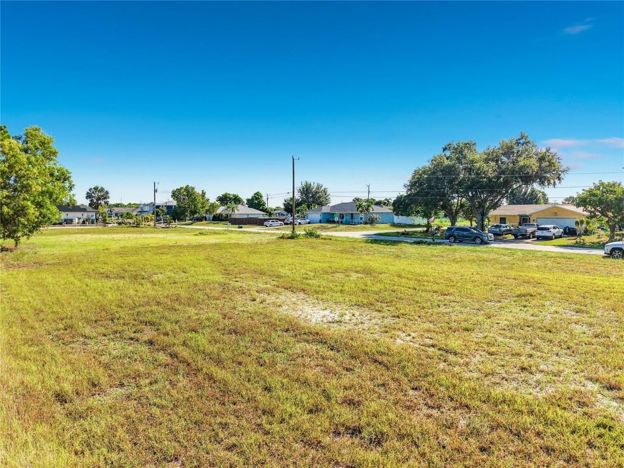 2830 NE 6th Avenue, Cape Coral, FL 33909 Photo