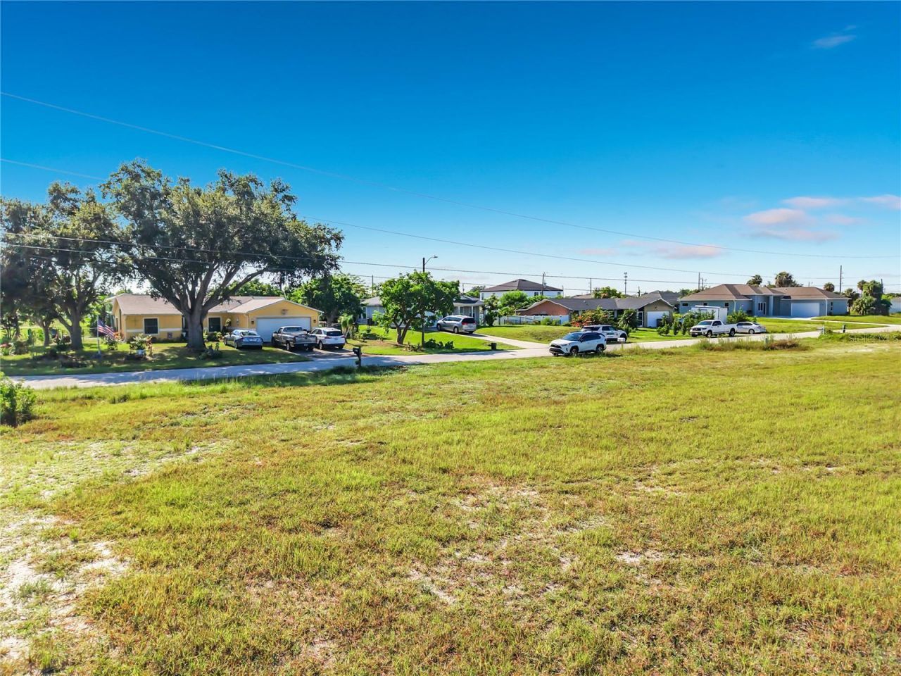 2830 NE 6th Avenue, Cape Coral, FL 33909 Photo
