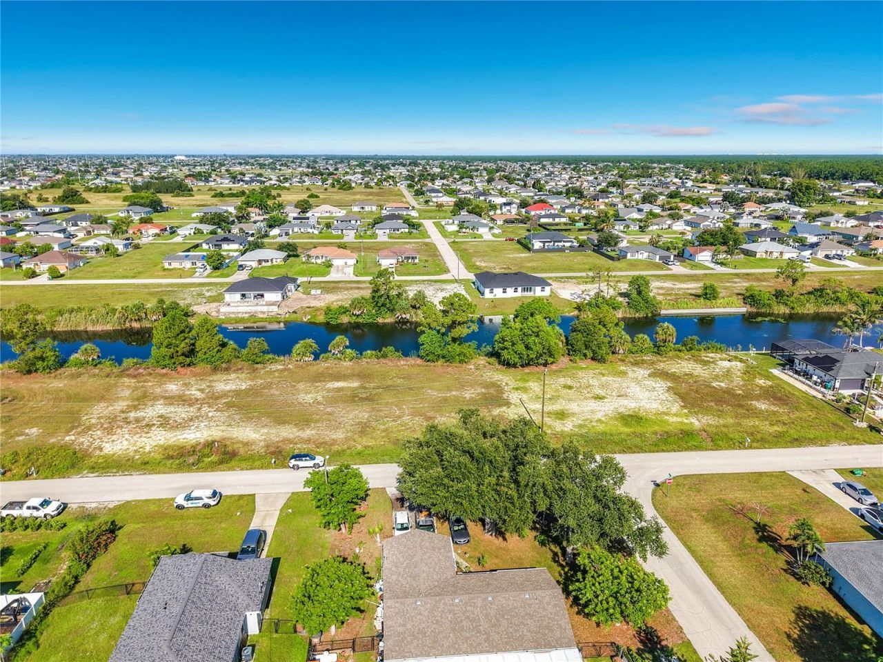 2830 NE 6th Avenue, Cape Coral, FL 33909 Photo