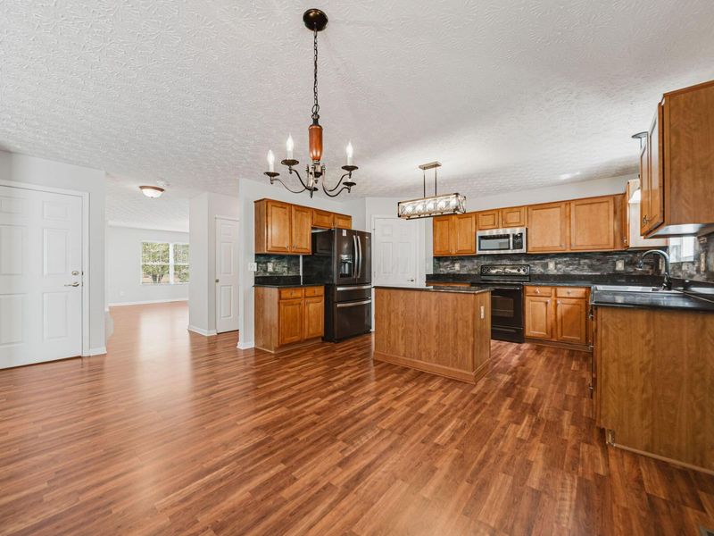 5465 Demorest Drive , Grove City, OH 43123 Photo 17
