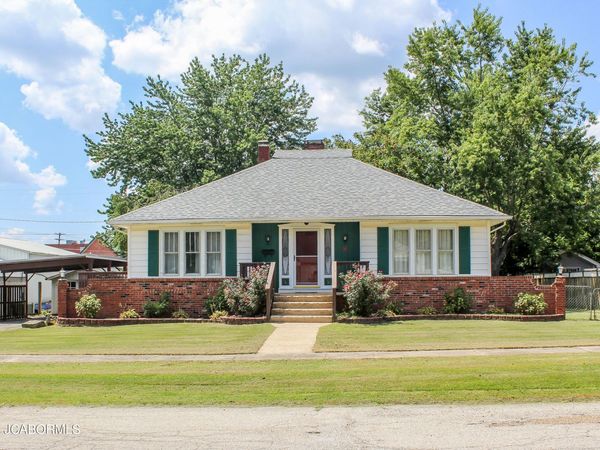 107 N LEEDS AVENUE, Eldon, MO 65026