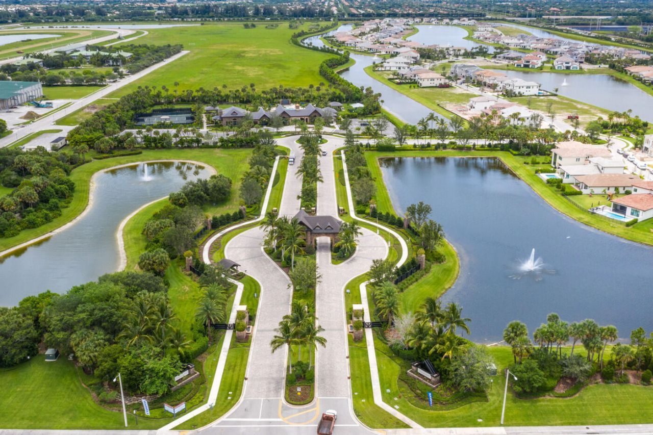 8331 Grand Prix Lane, Boynton Beach, FL 33472 Photo