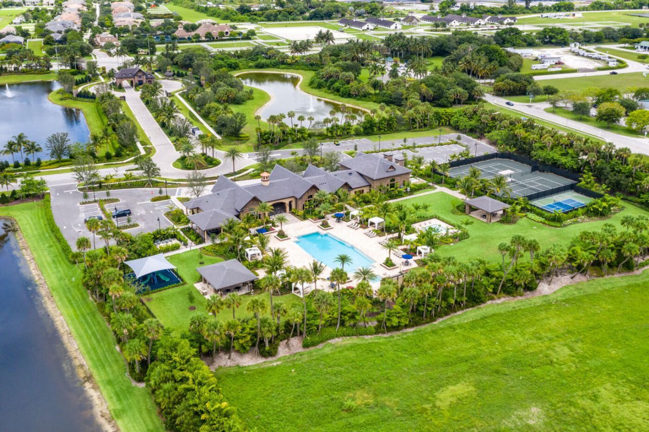 8331 Grand Prix Lane, Boynton Beach, FL 33472 Photo