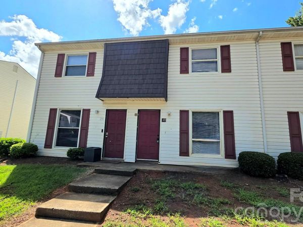 7906 Oak Meadow Court , Charlotte, NC 28210