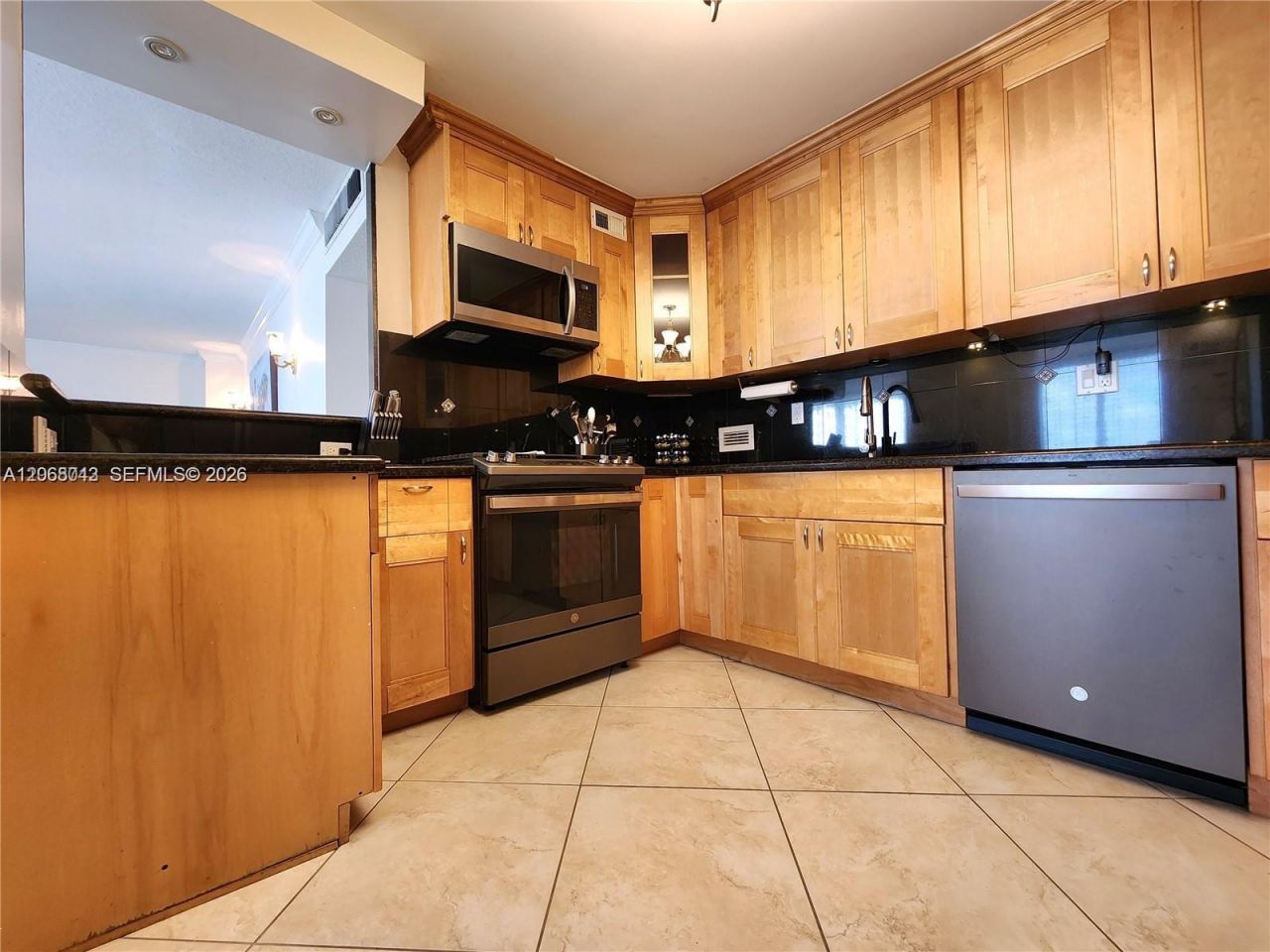 2030 S Ocean Dr, Unit 626, Hallandale Beach, FL 33009 Photo