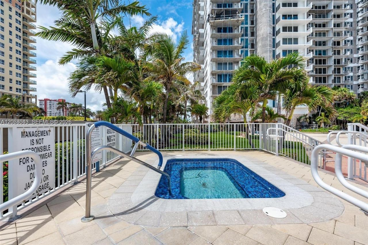 2030 S Ocean Dr, Unit 626, Hallandale Beach, FL 33009 Photo