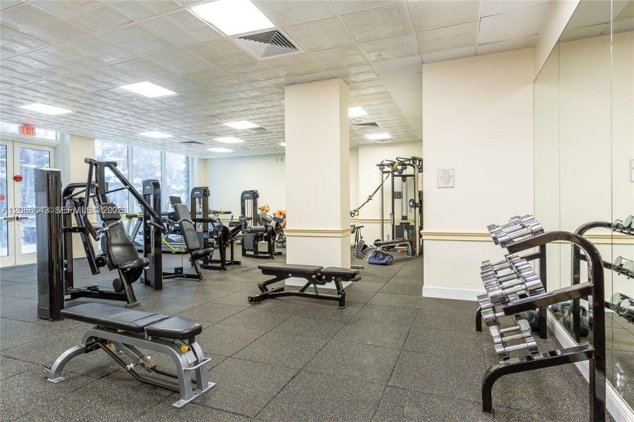 2030 S Ocean Dr, Unit 626, Hallandale Beach, FL 33009 Photo