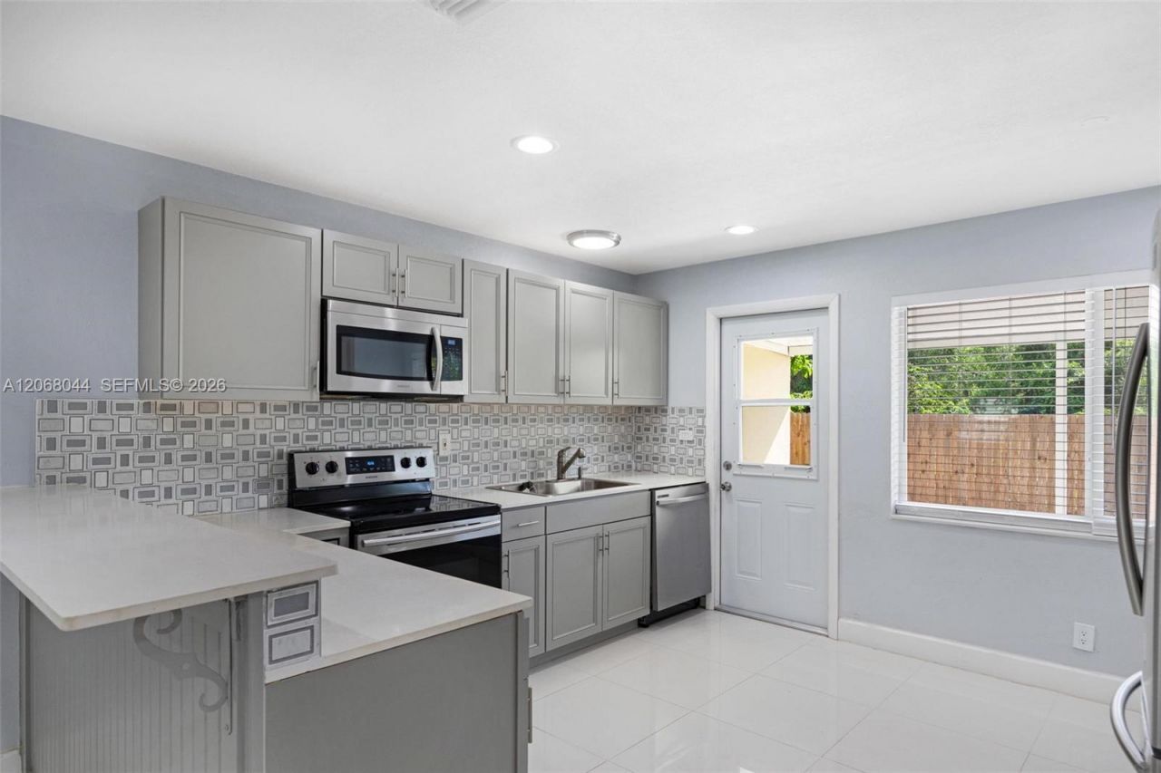 980 Oleander Rd, Key Largo, FL 33037 Photo